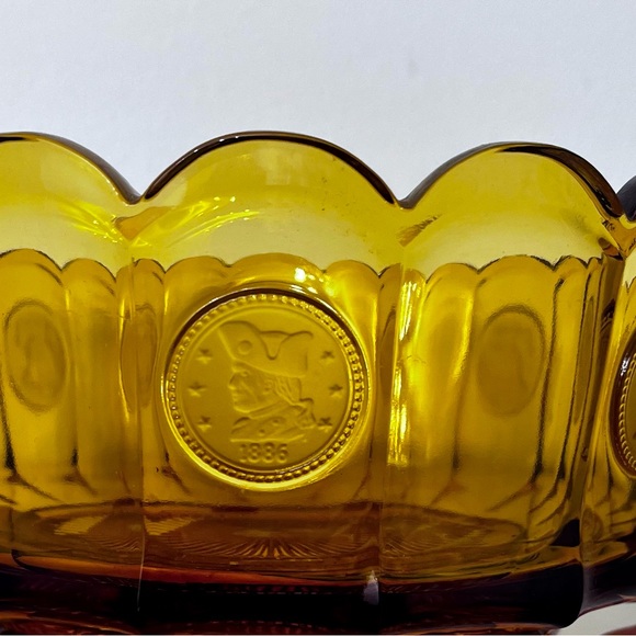 Fostoria amber glass dot coin bowl - Picture 4 of 4